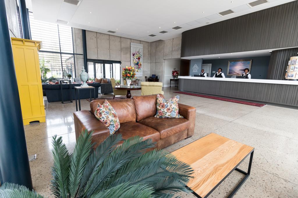 Royal St. Andrews Hotel, Spa And Conference Centre Port Alfred Exteriör bild